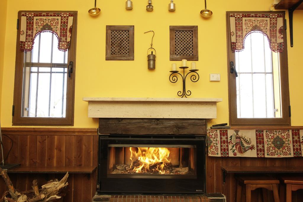 Hostal Restaurante Alto Rey Arroyo de las Fraguas Eksteriør bilde